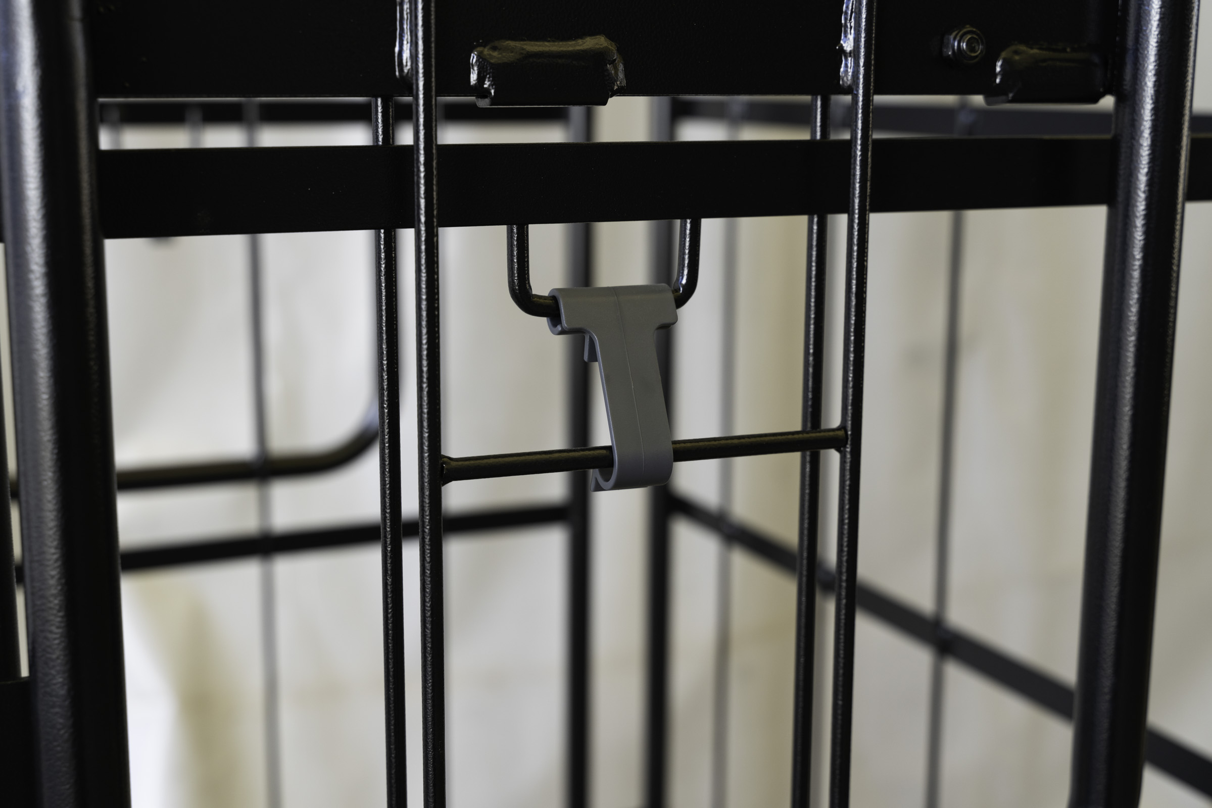 上下観音扉付きカゴ台車 ブラック 画像10